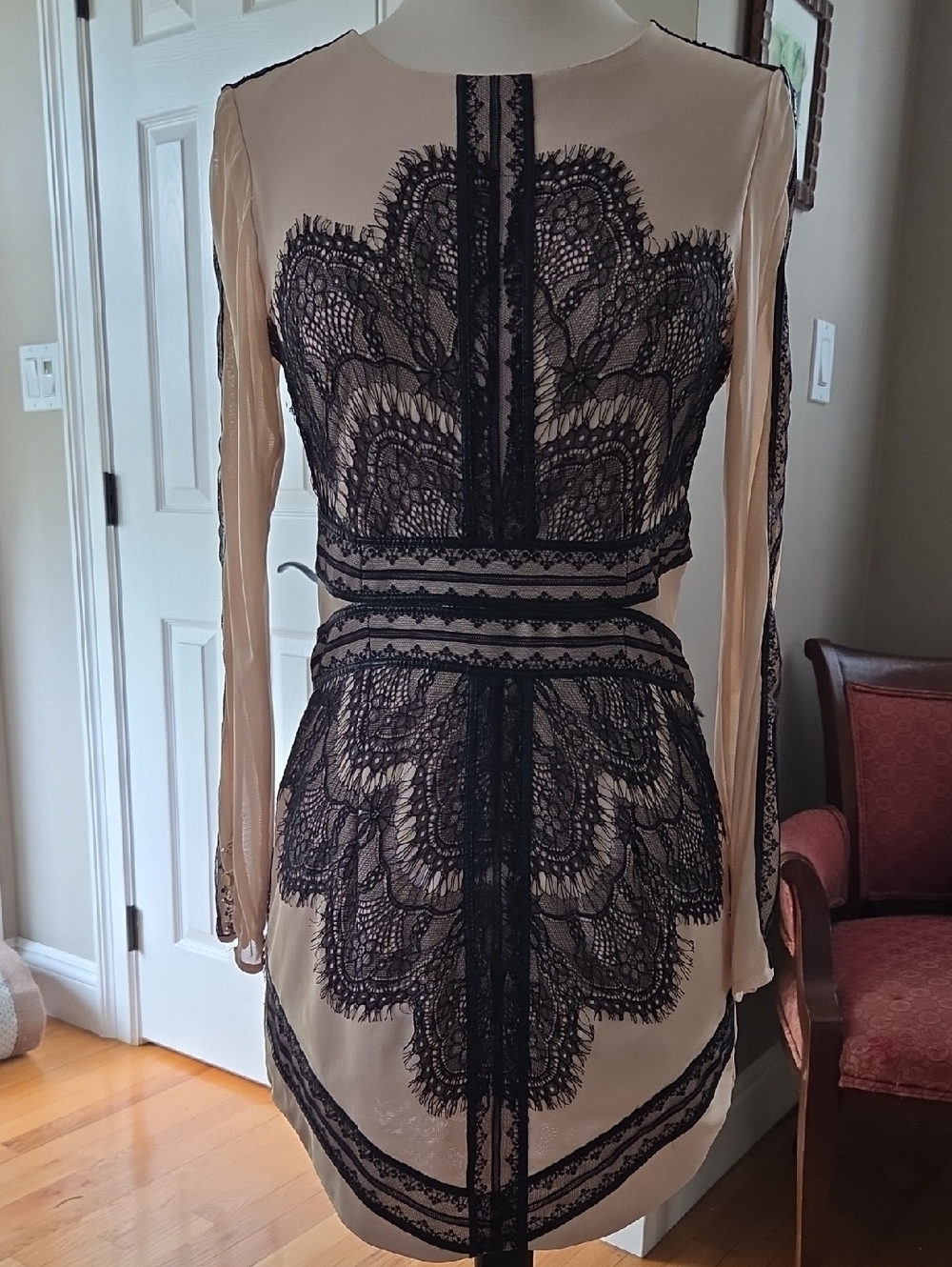 Snidel Women's Lace Overlay Long Sleeve Dress - Nude/Black Small